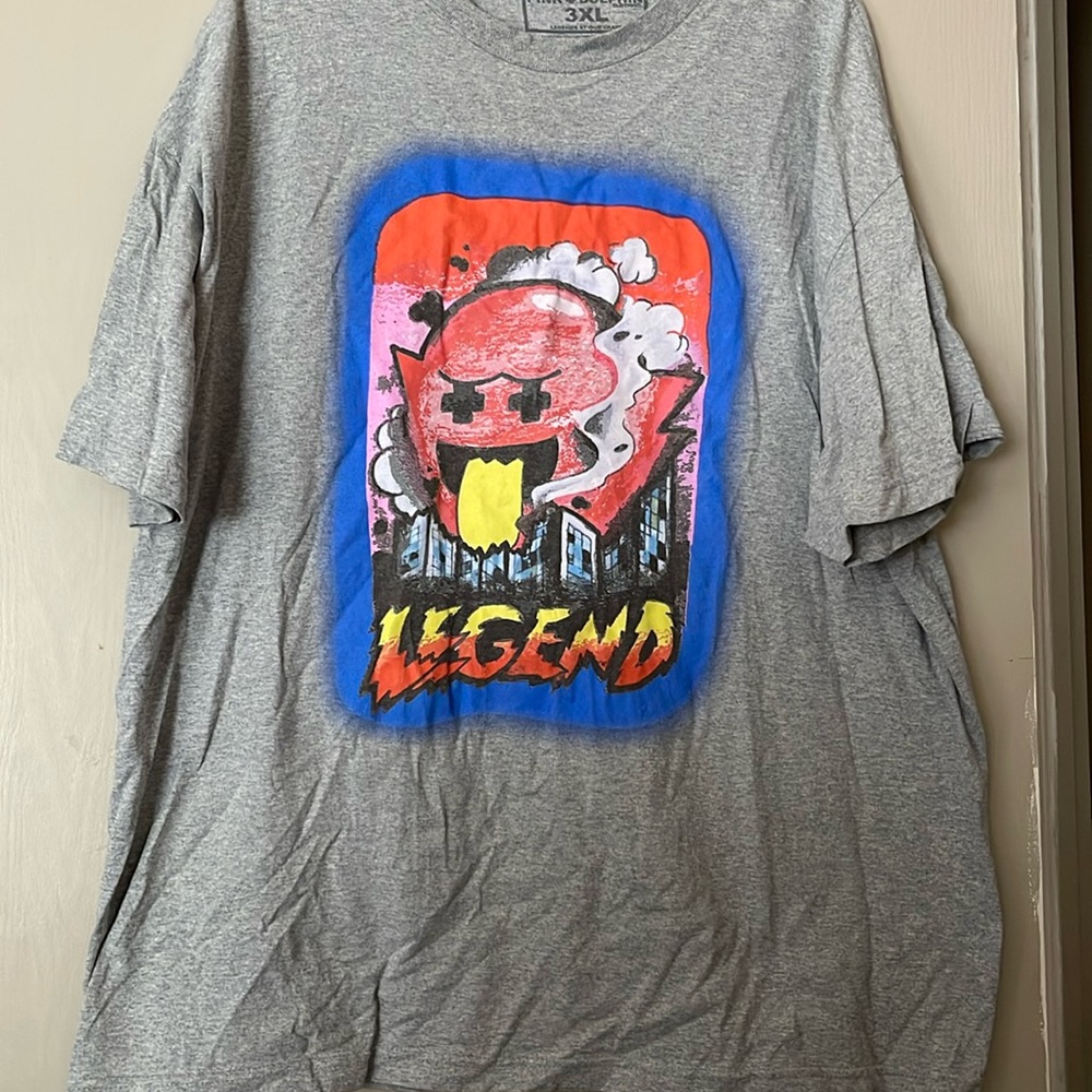 Graphic tee
